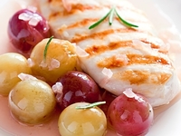 Курица с виноградом