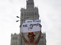 FEMEN отправились в Европу: арест по-польски