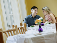 Чтобы похудеть, обедай с мужчиной