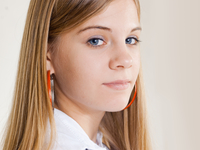 Девочки стали раньше взрослеть