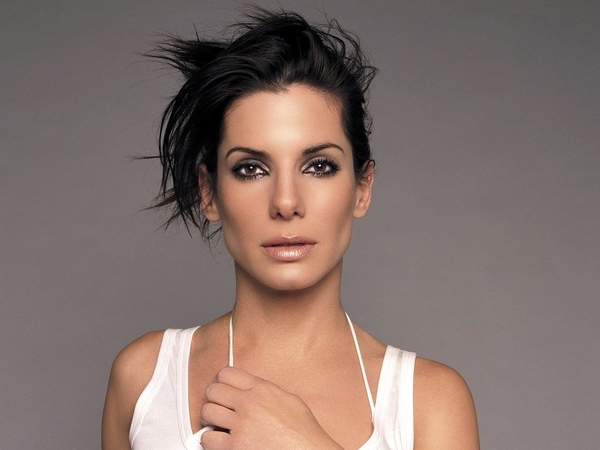 Сандра Баллок встречается с экс-мужем Скарлетт Йоханссон