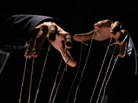 Манипуляция в нашей жизни