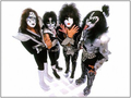 У Kiss выходит новый альбом