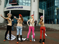 FEMEN: Януковичу – импичмент