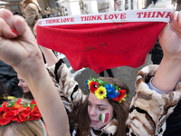 FEMEN сердечно поздравили сотрудников РУВД