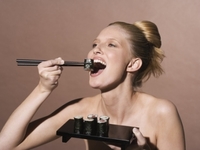 Как есть суши?