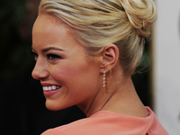 Модные прически от знаменитостей к 8 марта