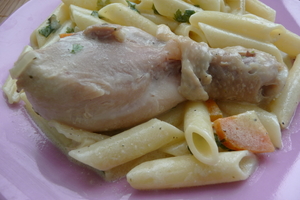 Куриные ножки в сметанном соусе