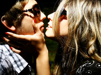 Она его подруга или любовница?