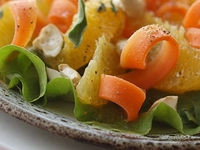 Морковный салат с апельсинами и орешками
