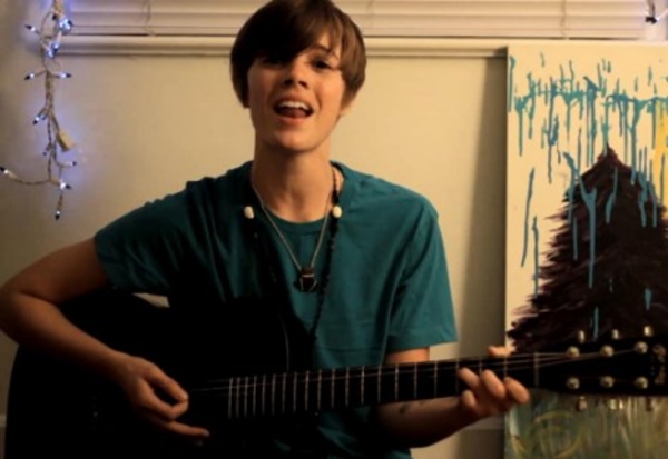 Девушка-двойник Джастина Бибера покорила  Youtube