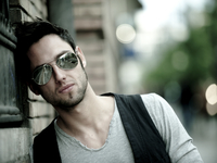 Распознай в нем гея