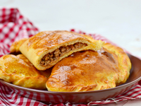 Кальцоне - закрытая пицца