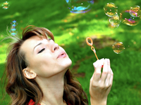 Неприятный запах от жидкости для полоскания рта