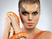 Змеиный яд против морщин