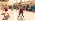 Разминаемся и делаем гранд батманы