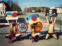 FEMEN провели акцию неподалеку от Чернобыля