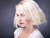 Прически для лета: меняйся, оставаясь собой