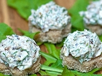 Паштет из феты со шпротами