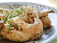 Кролик в сметанном соусе