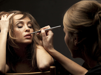 Сочные губы без помады: перманентный макияж