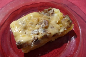 Картофельная запеканка с шампиньонами и сыром