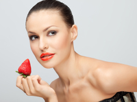 Какими полезными свойствами обладает клубника