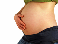 Как избежать растяжек: эффективные средства профилактики