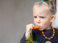 Как кормить ребенка-сладкоежку