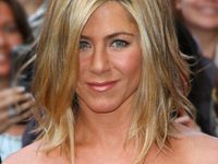 Звездные прически лета 2011: меняй свой стиль красиво