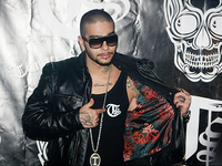 Путин рассекает на мотоцикле в новом клипе Тимати