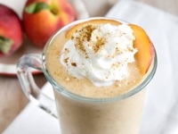 Персиковый коктейль с йогуртом