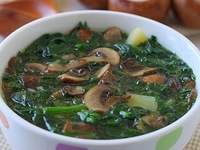 Суп из шпината с грибами