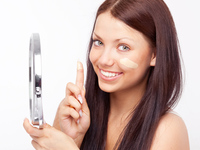 Пять лучших тональных основ для лета