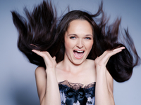 Маски для волос из малины и вишни