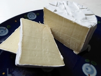 Бри: благородный сыр с плесенью