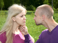 Ревность: кто из двоих любит сильнее?