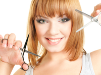 Как самостоятельно подстричь челку