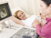 В животике растет крупный малыш: что нужно знать