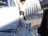 Lady Gaga прилетела в Австралию, чтобы выступить с концертом