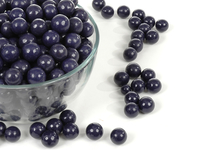 Чем полезна черная смородина?