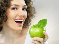 Как с помощью диеты сохранить зубы здоровыми