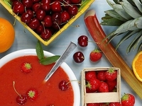 ТОП-3 идеи десертных холодных супов