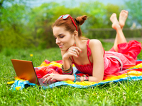 Как виртуальный роман влияет на характер