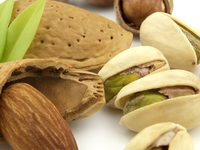 Как жарить орехи и семечки?