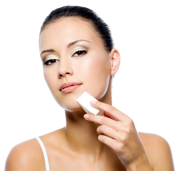 Правильно наносим тональный крем: 7 шагов