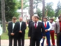 Команда КВН сделала ролик-пародию на танец Медведева