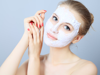 Маска для лица из голубой глины