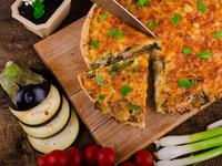 Открытый пирог с баклажанами