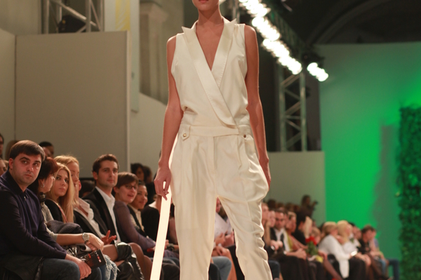 Елена Гроза, IVONA bigmir) net